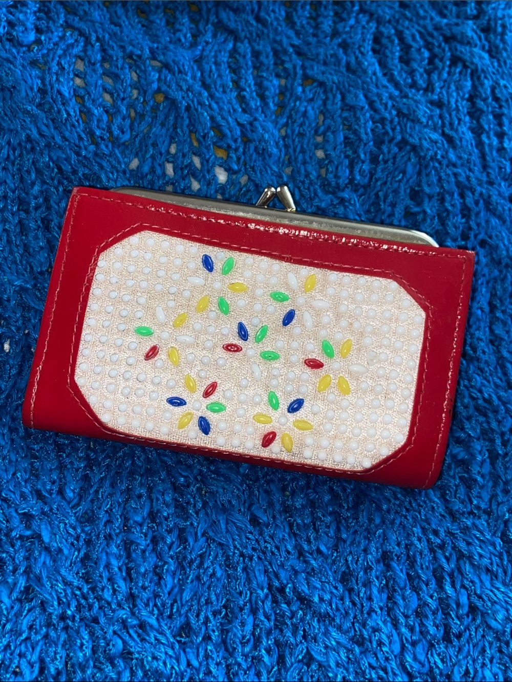 VTG 50s RED BEADED KISSLOCK WALLET Souvenir Collectible Vinyl Plastic